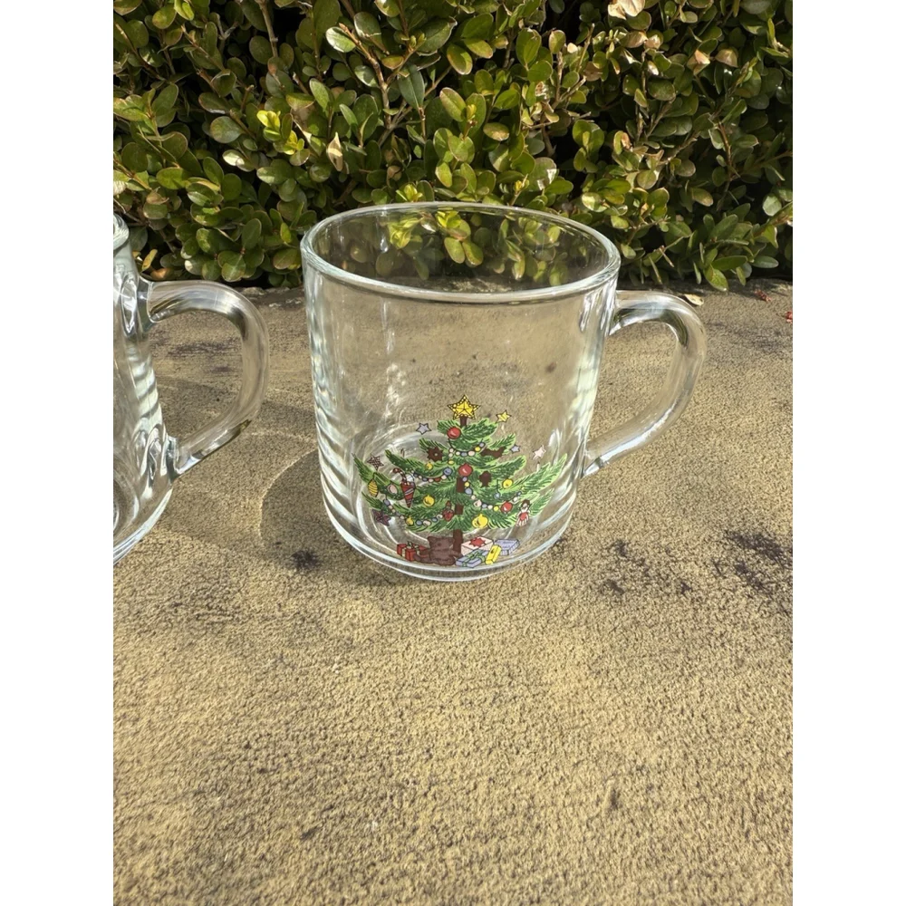 2 Christmas Tree Clear Glass Mugs Coffee Tea Cups Action Luminarc Vintage 1980s
